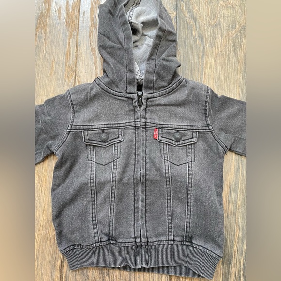 New With Tags Levi’s Jean Jacket - Picture 2 of 7